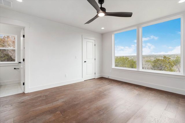 114 SHADY BLUFF DR, Wimberley, TX 78676