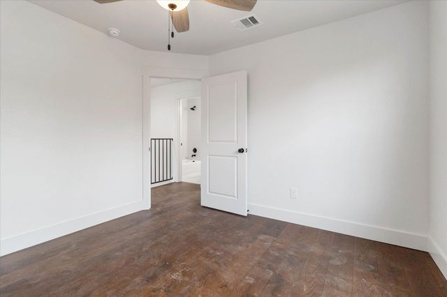 114 SHADY BLUFF DR, Wimberley, TX 78676