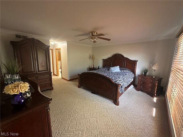 220 Cranberry Court, Warren, OH 44483