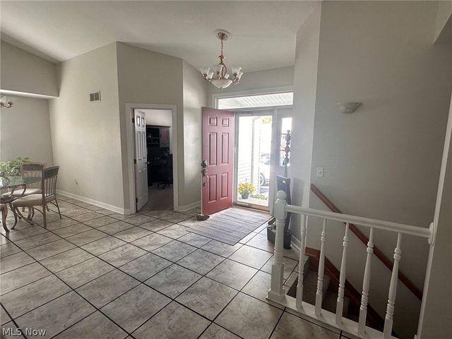 220 Cranberry Court, Warren, OH 44483