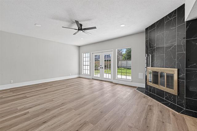 3138 Country Club Boulevard, Stafford, TX 77477