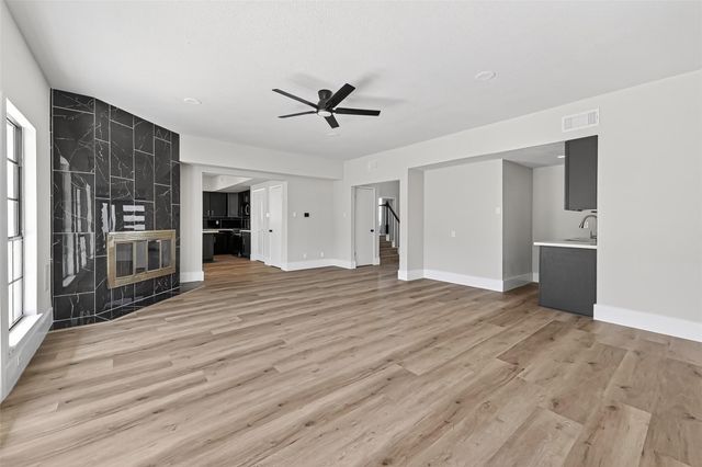 3138 Country Club Boulevard, Stafford, TX 77477