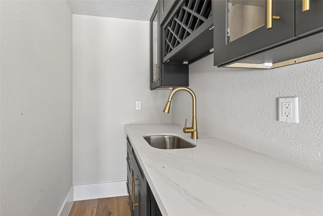 3138 Country Club Boulevard, Stafford, TX 77477