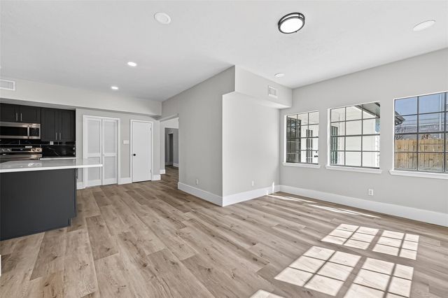 3138 Country Club Boulevard, Stafford, TX 77477