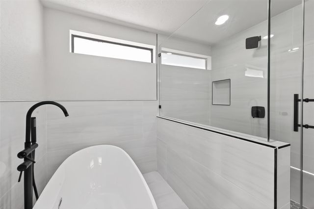 3138 Country Club Boulevard, Stafford, TX 77477