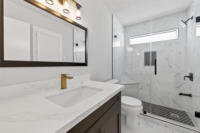 3138 Country Club Boulevard, Stafford, TX 77477