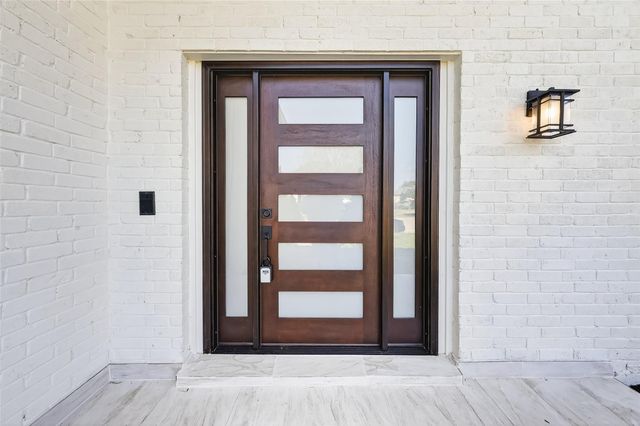 3138 Country Club Boulevard, Stafford, TX 77477