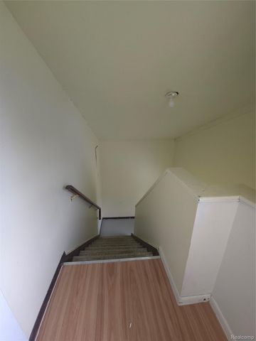 19504 Bigelow Street, Roseville, MI 48066