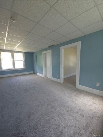 19504 Bigelow Street, Roseville, MI 48066