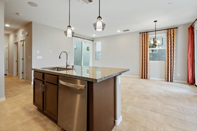 2980 Endsley Ave, Sacramento, CA 95833