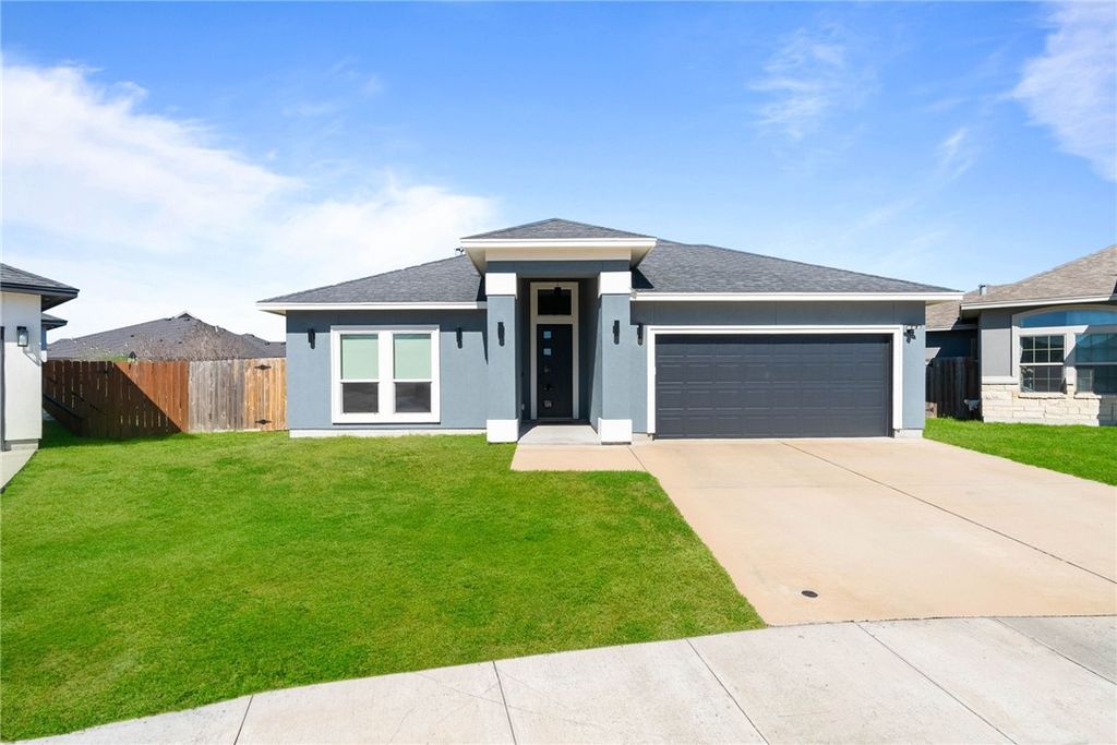 6806 Mets Ct, Corpus Christi, TX 78414