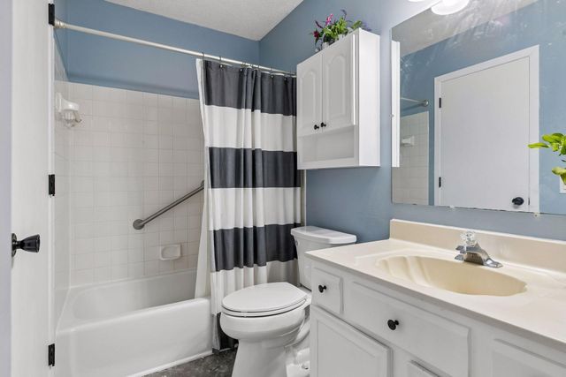 6859 Macbeth Court, Woodbury, MN 55125