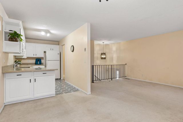 6859 Macbeth Court, Woodbury, MN 55125