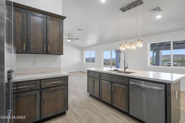 172 Vereda Cabrilla Lane, Rio Rico, AZ 85648