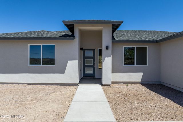 172 Vereda Cabrilla Lane, Rio Rico, AZ 85648