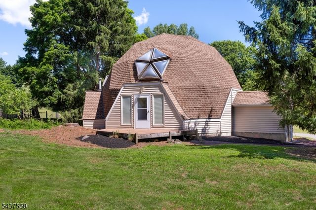 20 Sand Hill Rd, Raritan Twp., NJ 08822