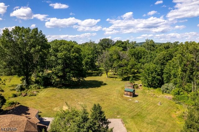 20 Sand Hill Rd, Raritan Twp., NJ 08822