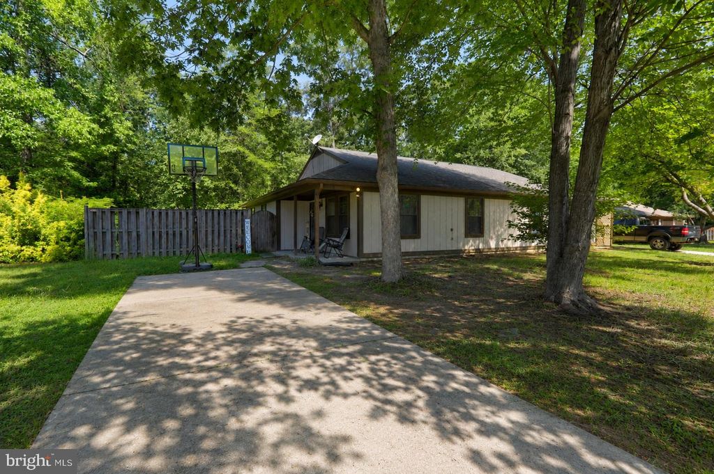 3385 JUSTICE CT, Waldorf, MD 20602