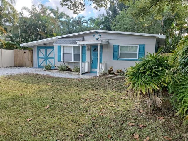 391 KENTUCKY AVENUE, Crystal Beach, FL 34681