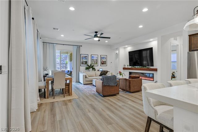 111 Ibiza Lake Drive, Henderson, NV 89011