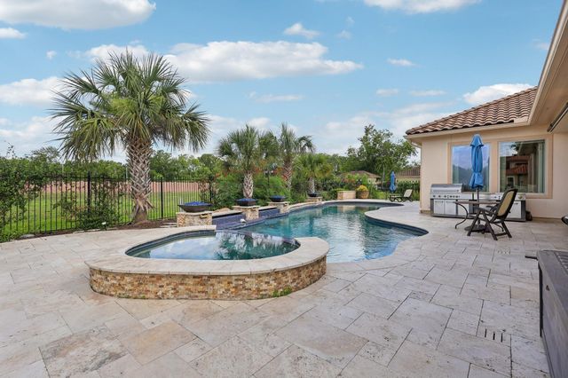 1019 Grand Estates Drive, Richmond, TX 77469