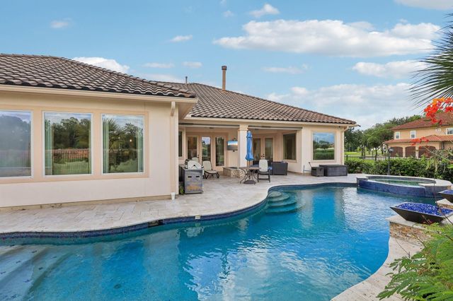 1019 Grand Estates Drive, Richmond, TX 77469