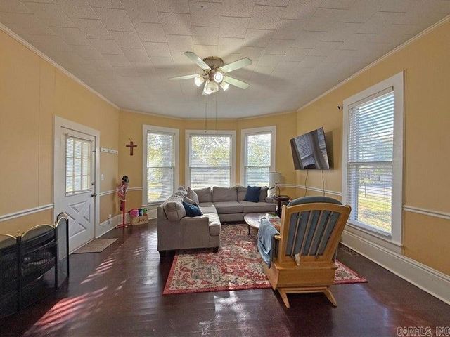 784 Brooks Street, Batesville, AR 72501