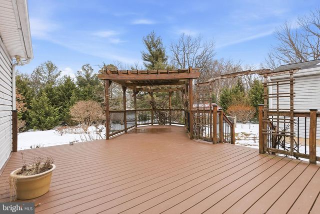 5 VELLAN DR, Bear, DE 19701