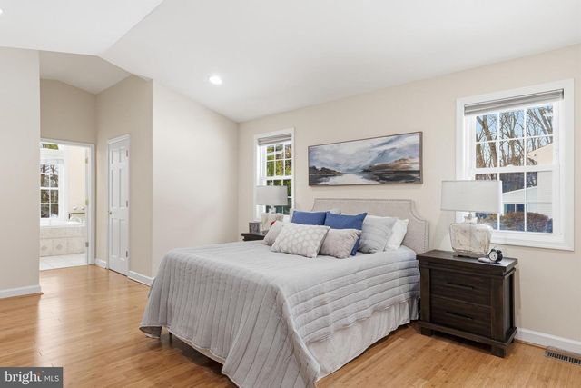 5 VELLAN DR, Bear, DE 19701