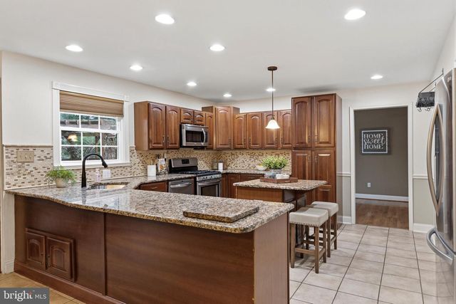 5 VELLAN DR, Bear, DE 19701