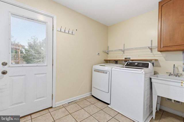 5 VELLAN DR, Bear, DE 19701