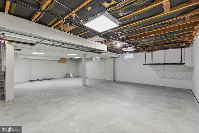 5 VELLAN DR, Bear, DE 19701