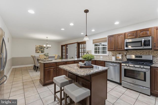 5 VELLAN DR, Bear, DE 19701