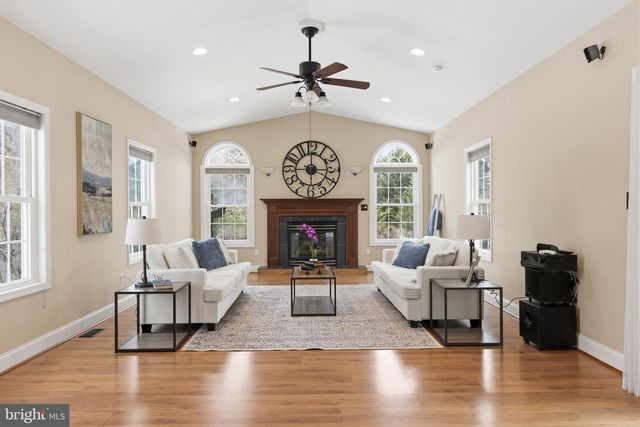 5 VELLAN DR, Bear, DE 19701