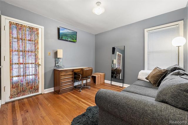 10024 Kingston Avenue, Huntington Woods, MI 48070