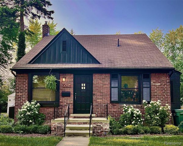 10024 Kingston Avenue, Huntington Woods, MI 48070