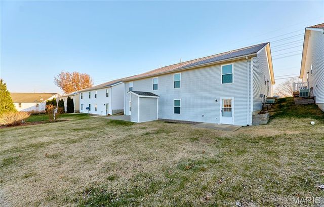 1033 Bieker Road, Washington, MO 63090
