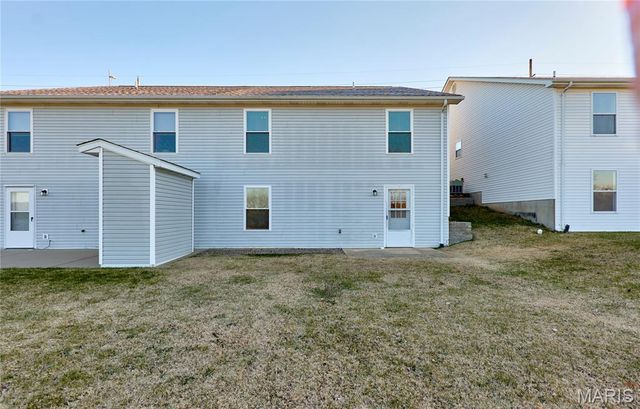 1033 Bieker Road, Washington, MO 63090