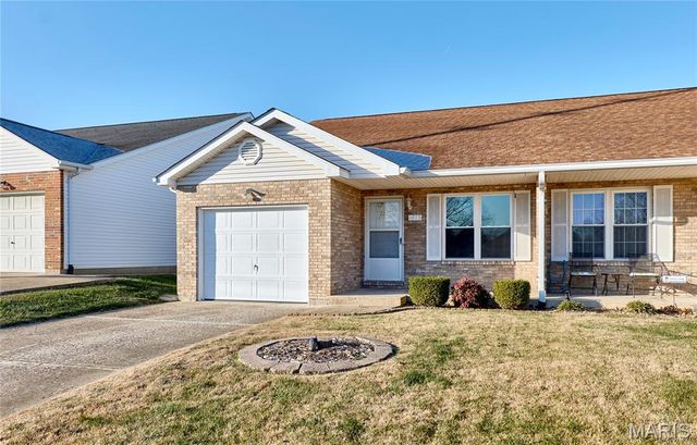 1033 Bieker Road, Washington, MO 63090