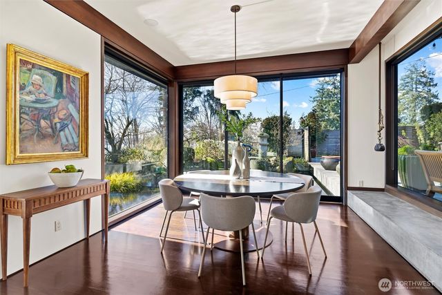 919 6th Street W, Kirkland, WA 98033