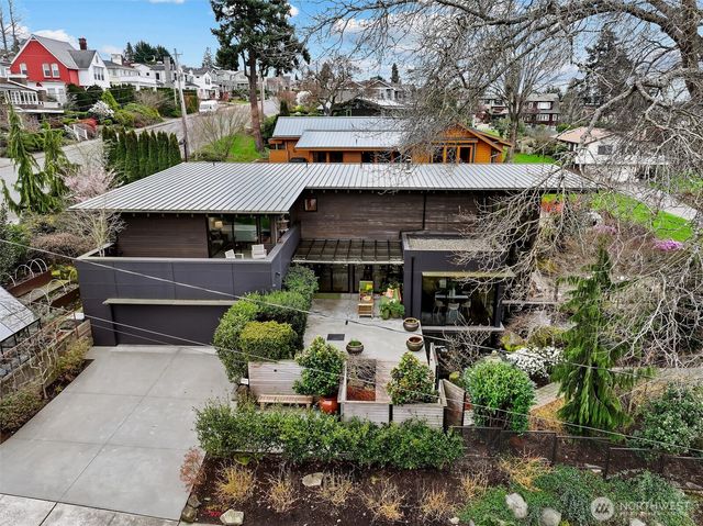 919 6th Street W, Kirkland, WA 98033