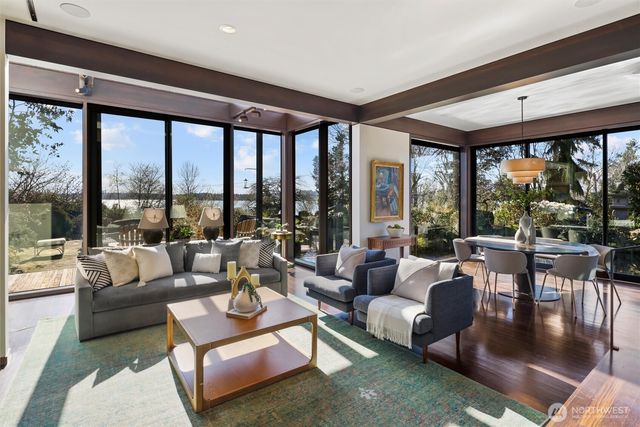 919 6th Street W, Kirkland, WA 98033