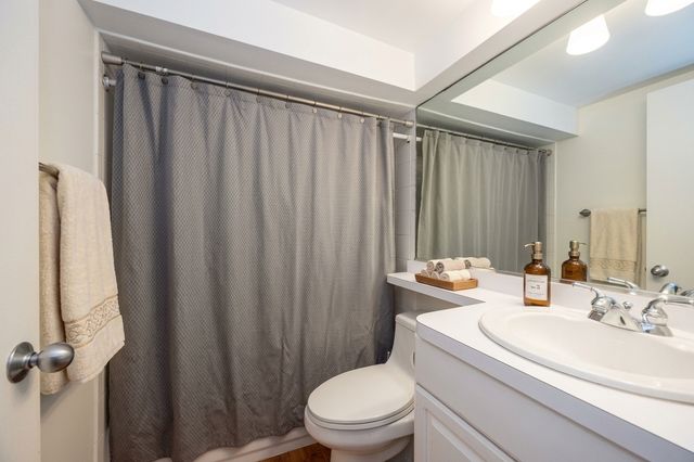 4836 N Oakley Avenue 1, Chicago, IL 60625