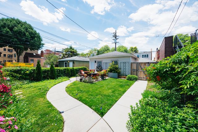 4836 N Oakley Avenue 1, Chicago, IL 60625