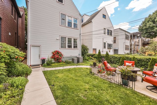 4836 N Oakley Avenue 1, Chicago, IL 60625