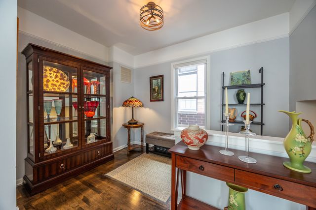 4836 N Oakley Avenue 1, Chicago, IL 60625
