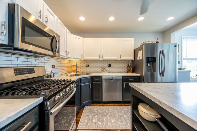 4836 N Oakley Avenue 1, Chicago, IL 60625