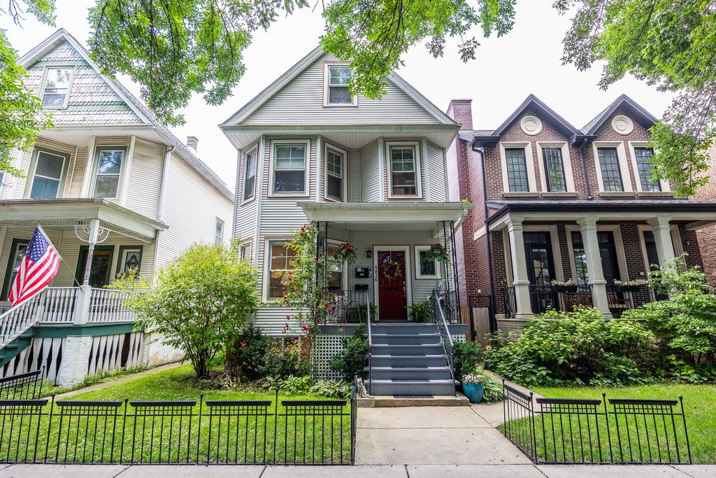 4836 N Oakley Avenue 1, Chicago, IL 60625