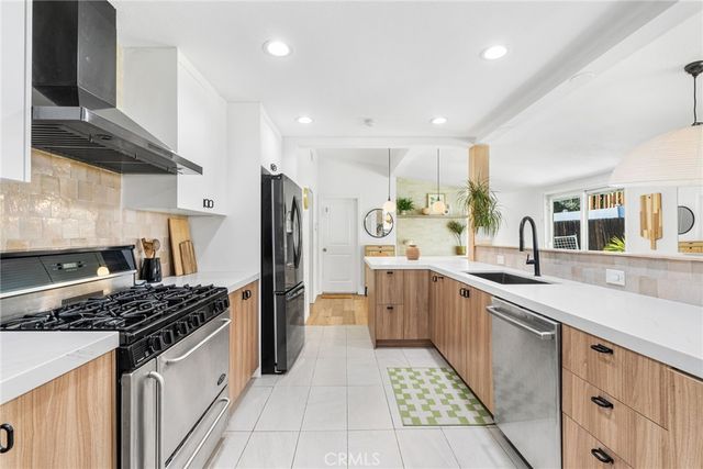 2691 Club Mesa, Costa Mesa, CA 92627