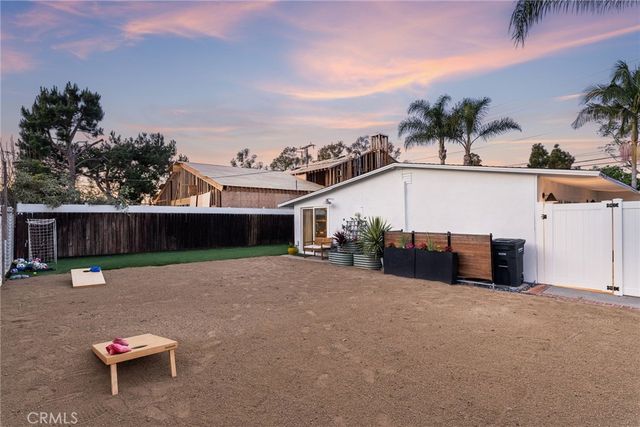 2691 Club Mesa, Costa Mesa, CA 92627